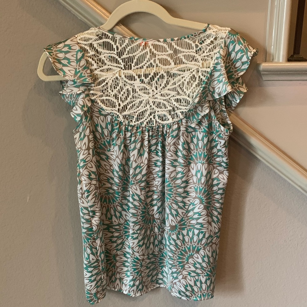 Cute Silky Short / Flutter Sleeve Blouse